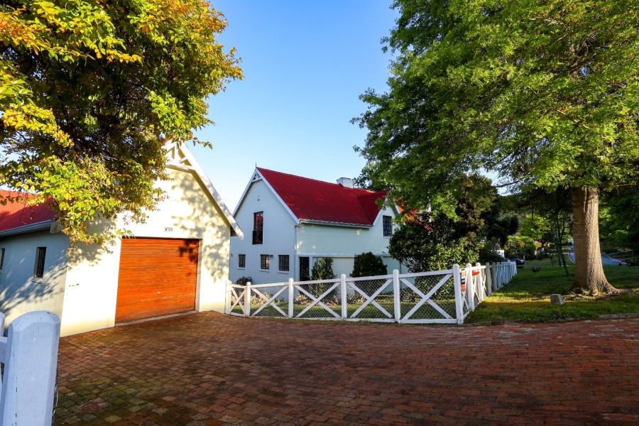 5 Bedroom Property for Sale in Belvidere Estate Western Cape